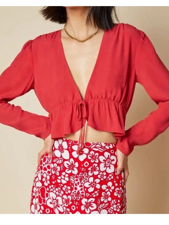 Sunday Best Tops - Aritzia Sunday Best Cropped Tie-Front Blouse
